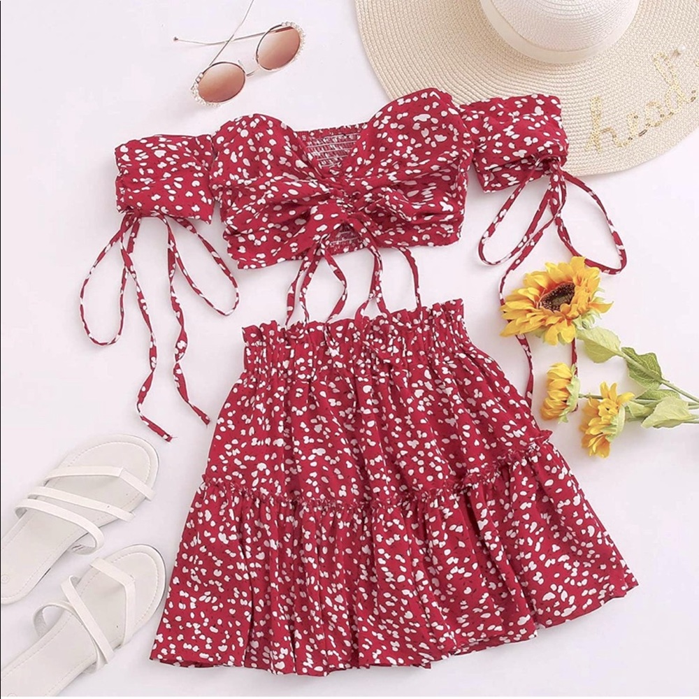 **NWOT** Floral Outfit